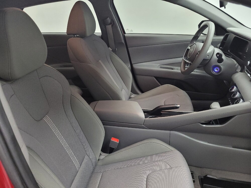 2025 Hyundai Elantra in Huntsville, AL 35816 - 18126372 21