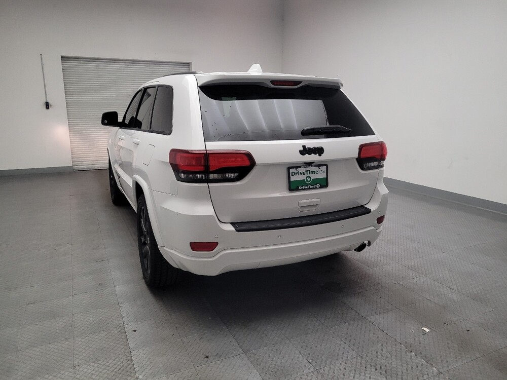 2018 Jeep Grand Cherokee in Downey, CA 90241 - 18126375 6