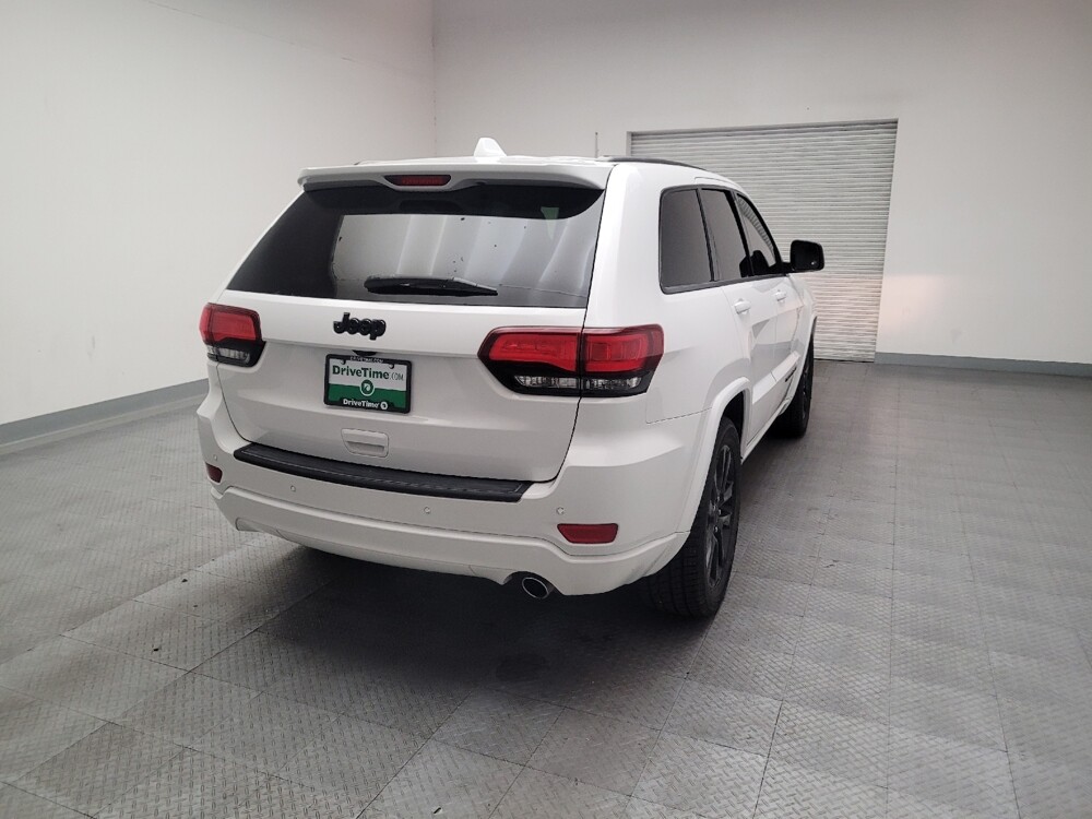 2018 Jeep Grand Cherokee in Downey, CA 90241 - 18126375 7