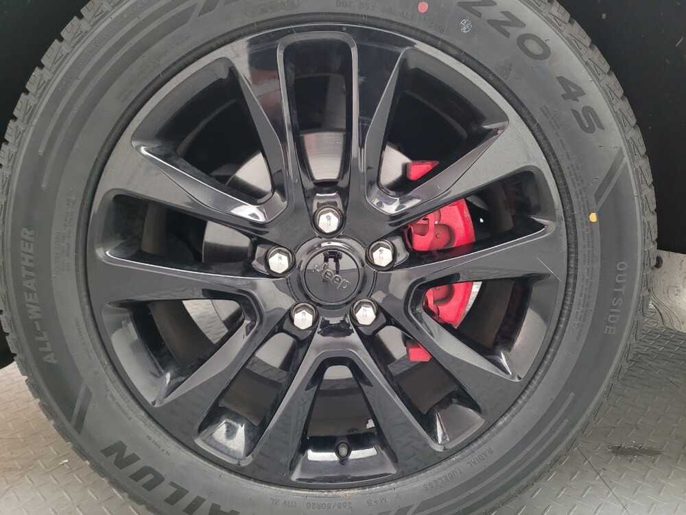 2018 Jeep Grand Cherokee in Downey, CA 90241 - 18126375 31