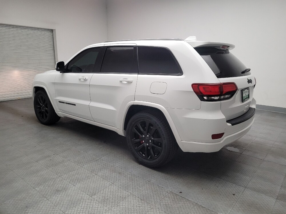 2018 Jeep Grand Cherokee in Downey, CA 90241 - 18126375 3