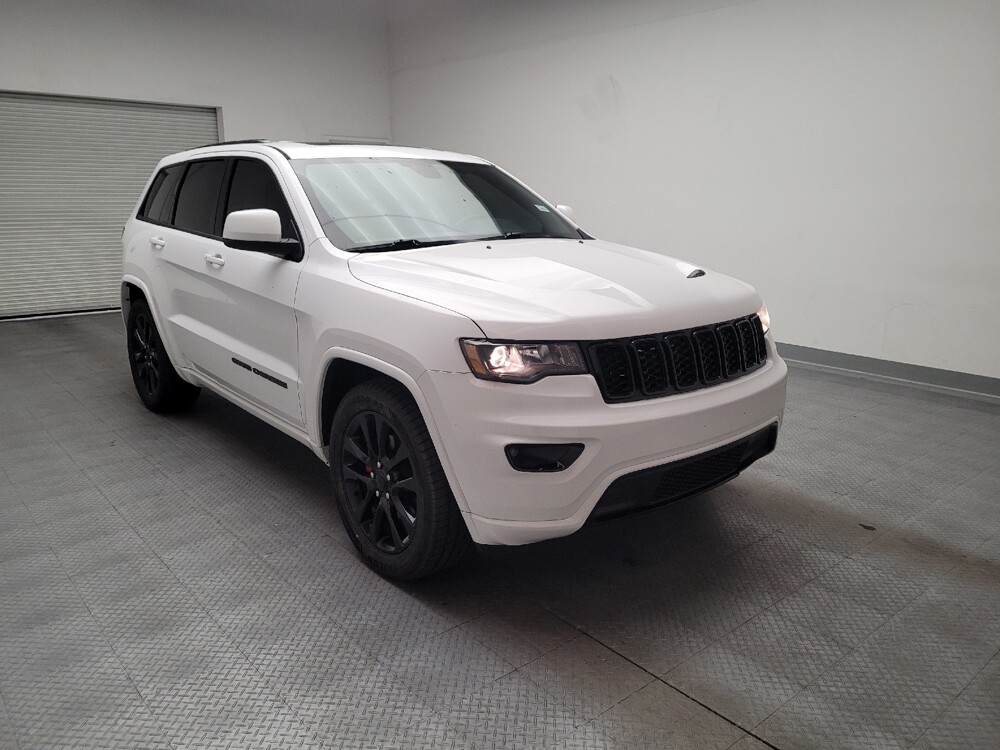 2018 Jeep Grand Cherokee in Downey, CA 90241 - 18126375 13