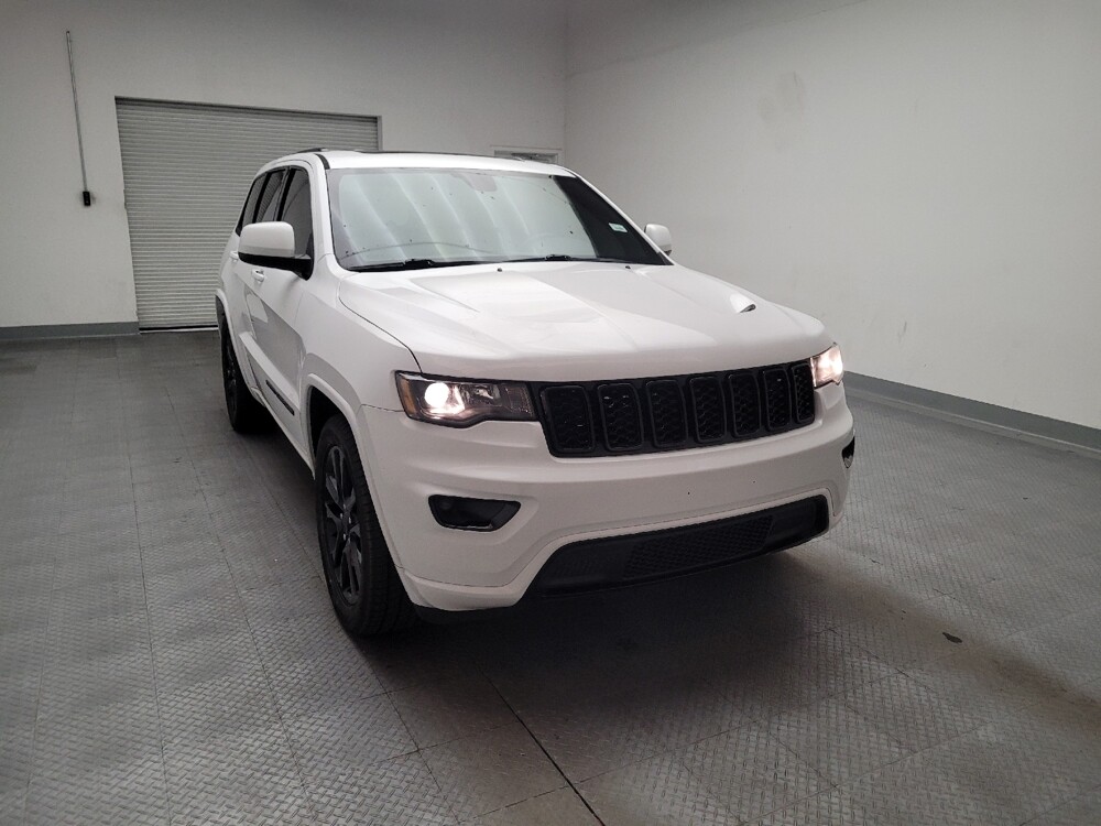 2018 Jeep Grand Cherokee in Downey, CA 90241 - 18126375 14