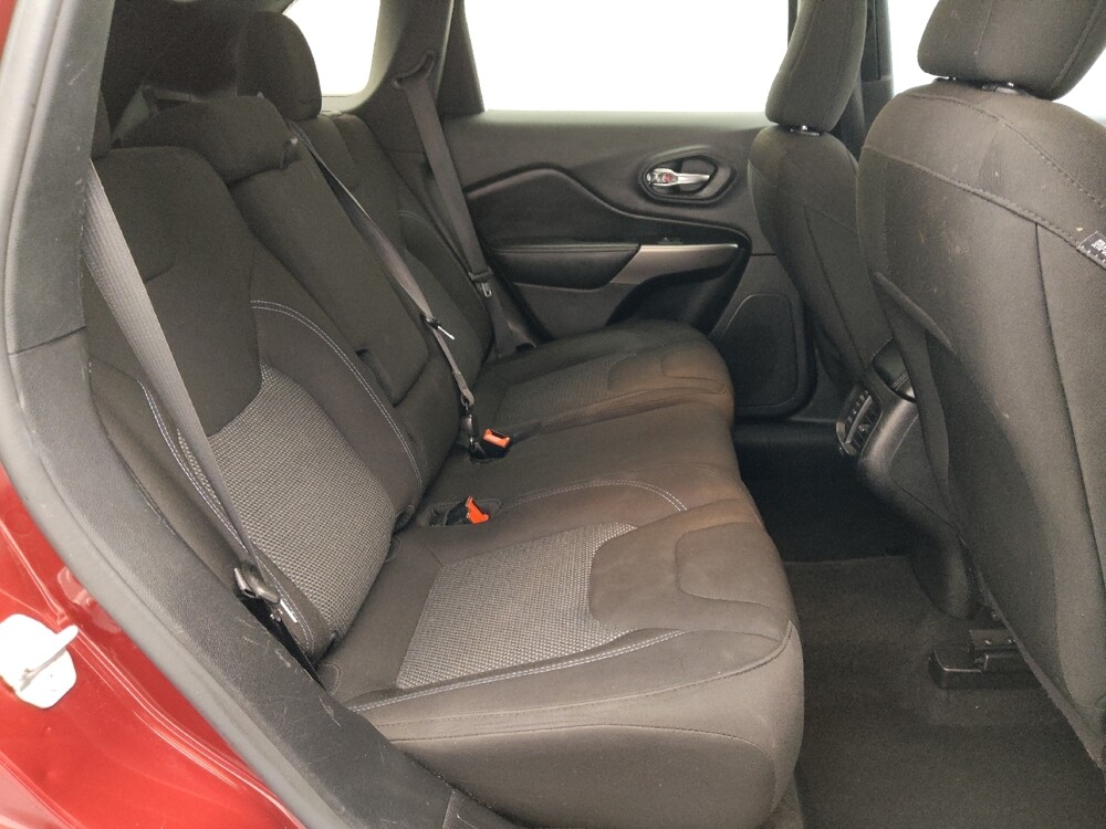 2021 Jeep Cherokee in Gladstone, MO 64118 - 18126378 19