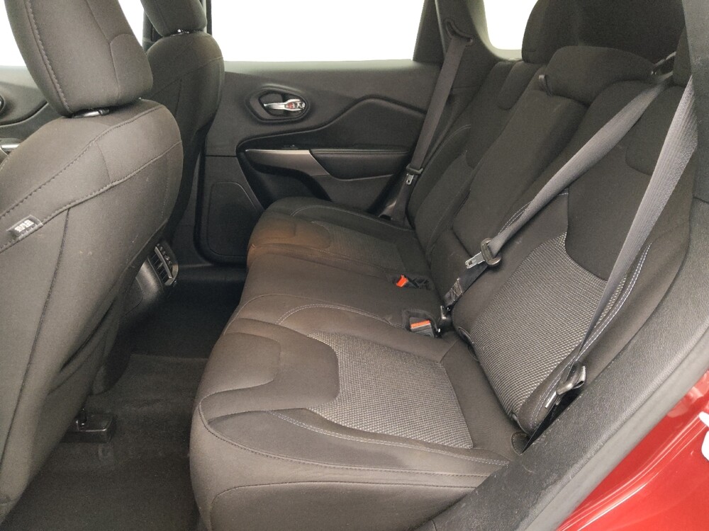 2021 Jeep Cherokee in Gladstone, MO 64118 - 18126378 18