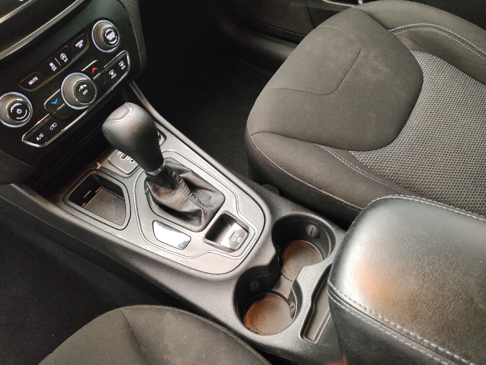 2021 Jeep Cherokee in Gladstone, MO 64118 - 18126378 26