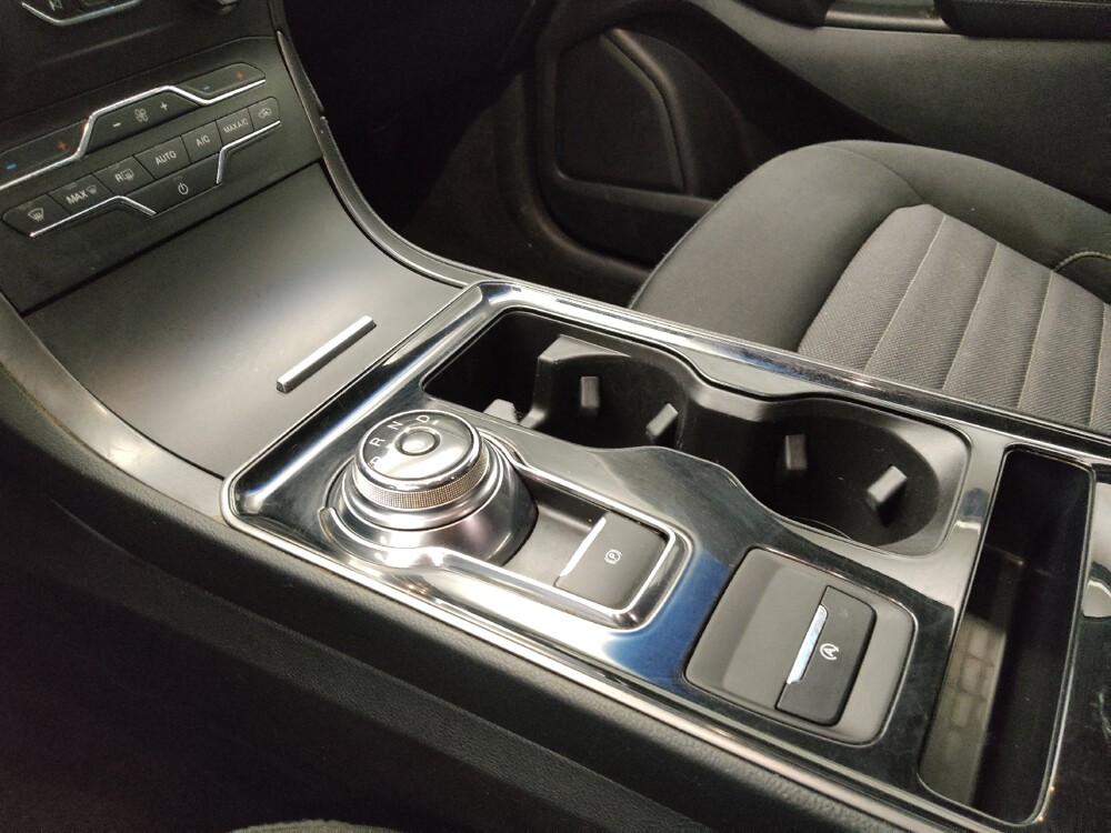 2020 Ford Edge in Des Moines, IA 50310 - 18126384 26