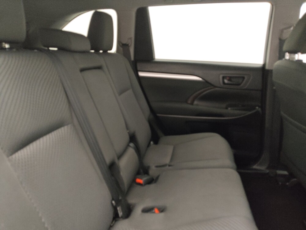 2019 Toyota Highlander in Raleigh, NC 27604 - 18126386 19
