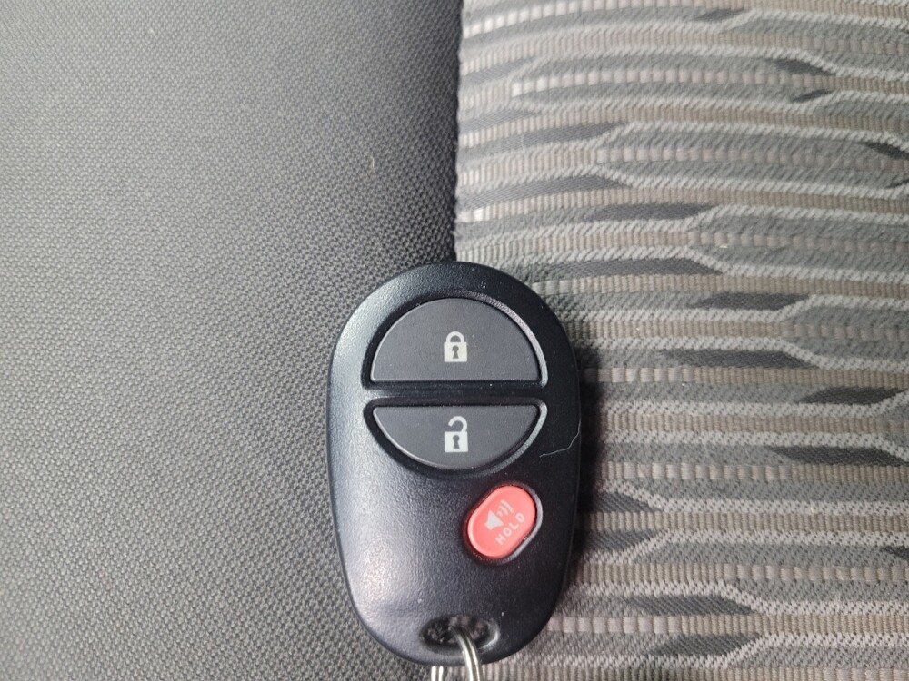 2014 Toyota Tundra in Highland, IN 46322 - 18126390 32