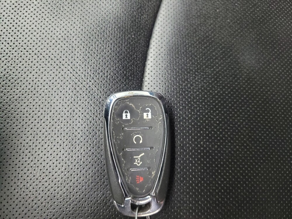 2019 Chevrolet Equinox in Indianapolis, IN 46219 - 18126407 32