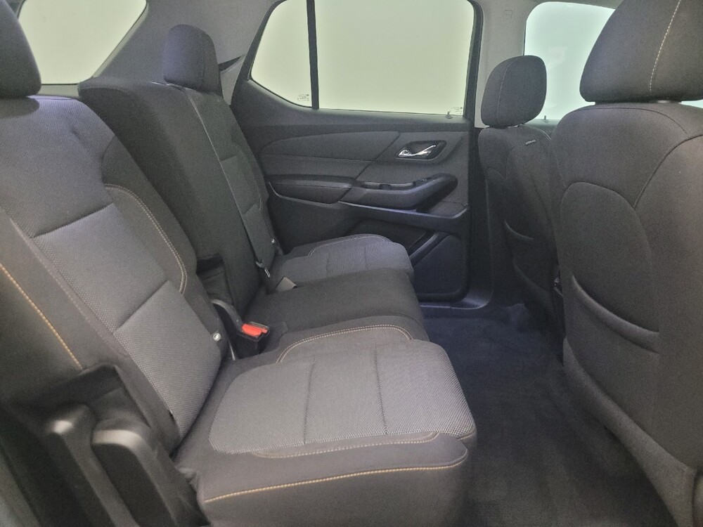 2021 Chevrolet Traverse in Phoenix, AZ 85022 - 18126414 19