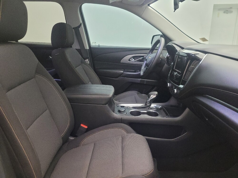 2021 Chevrolet Traverse in Phoenix, AZ 85022 - 18126414 21
