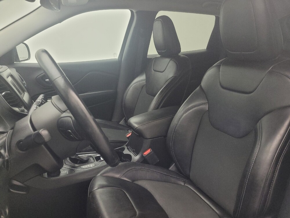 2019 Jeep Cherokee in Greenville, NC 27834 - 18126422 17