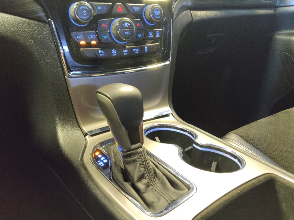 2019 Jeep Grand Cherokee in Phoenix, AZ 85022 - 18126438 26