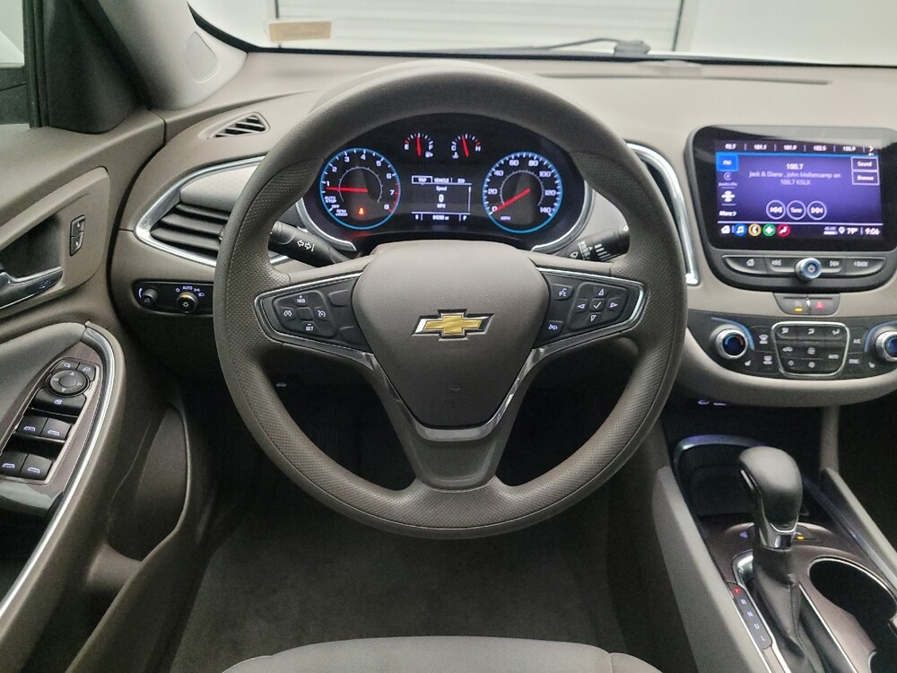 2021 Chevrolet Malibu in Mesa, AZ 85210 - 18126439 22