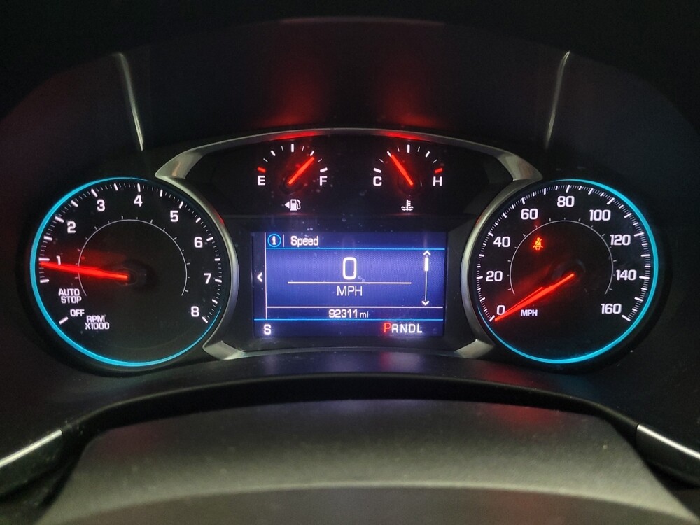 2020 Chevrolet Equinox in Indianapolis, IN 46219 - 18126440 23