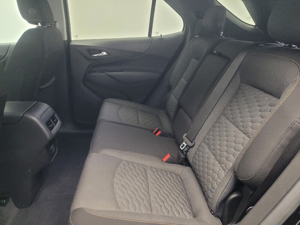 2020 Chevrolet Equinox in Indianapolis, IN 46219 - 18126440 18