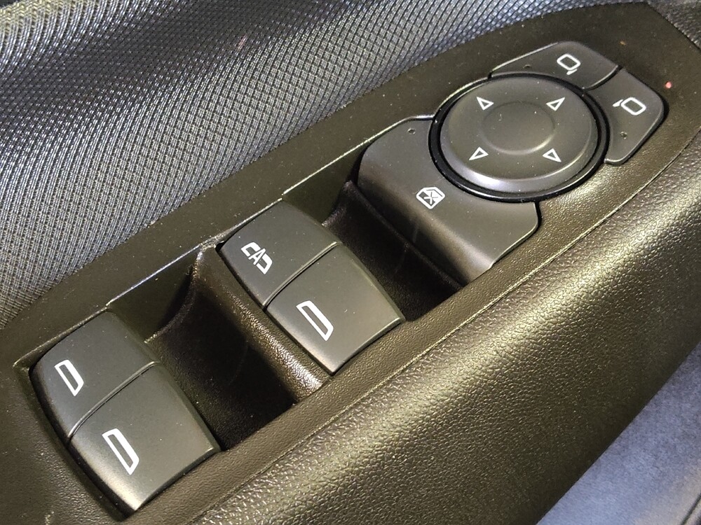 2022 Chevrolet Equinox in Temple, TX 76502 - 18126443 27