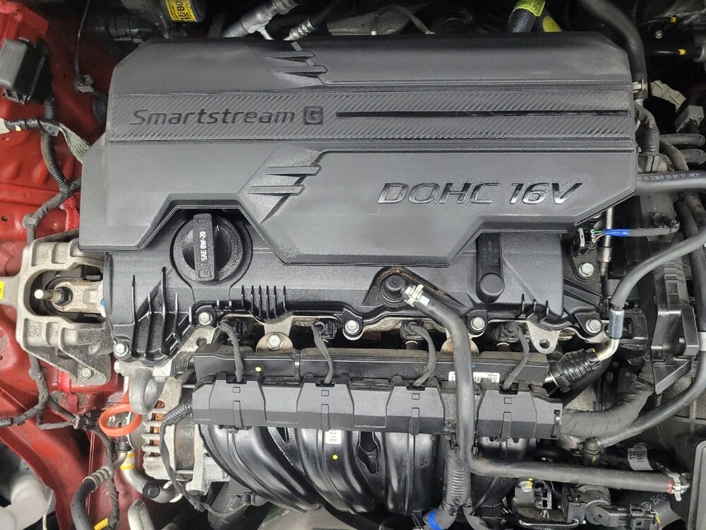 2023 Hyundai Elantra in Indianapolis, IN 46219 - 18126445 30