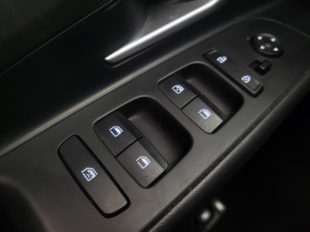 2023 Hyundai Elantra in Indianapolis, IN 46219 - 18126445 27