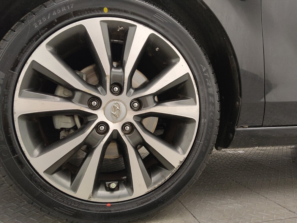 2018 Hyundai Elantra in Hialeah, FL 33014 - 18126448 31