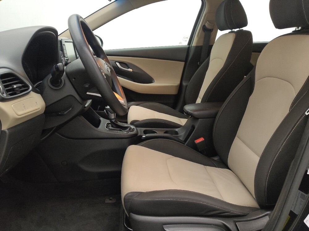 2018 Hyundai Elantra in Hialeah, FL 33014 - 18126448 17