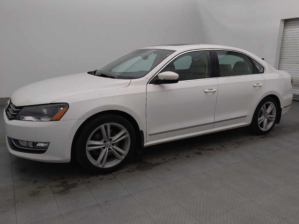 2014 Volkswagen Passat in Clearwater, FL 33764 - 18126454 2