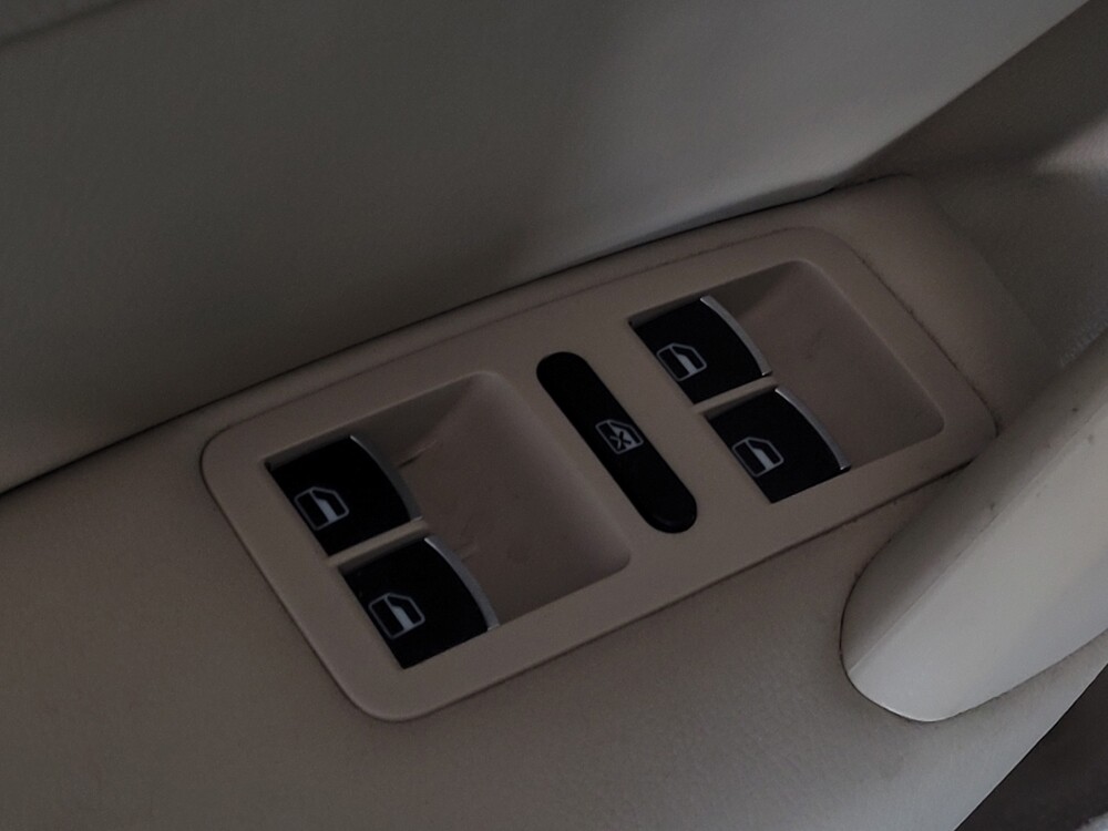 2014 Volkswagen Passat in Clearwater, FL 33764 - 18126454 27