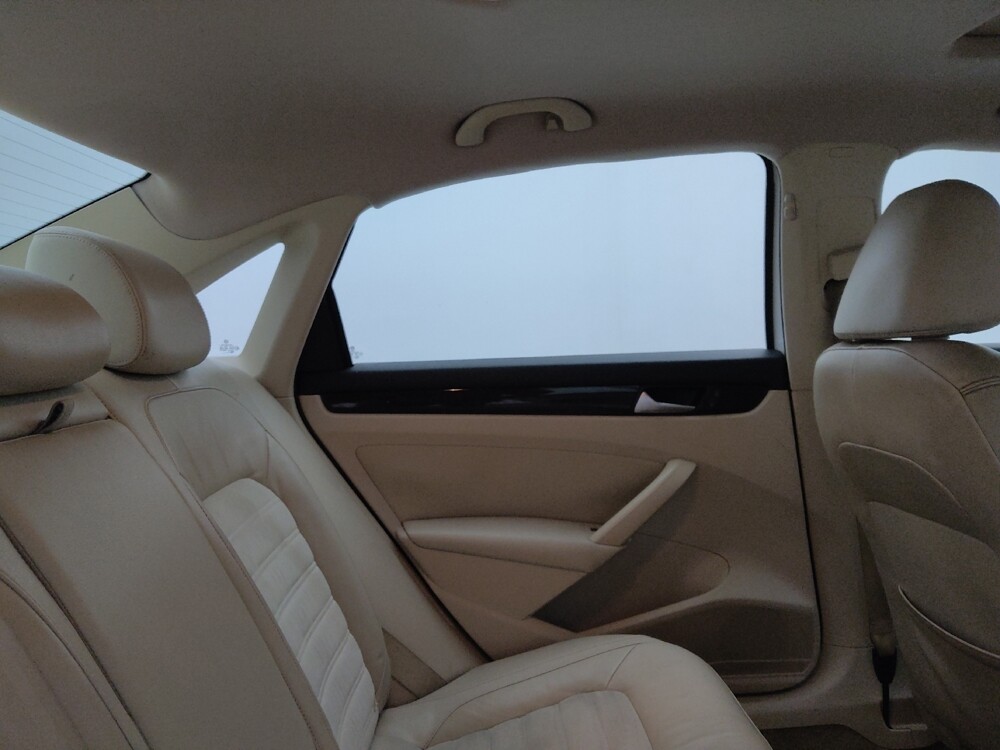 2014 Volkswagen Passat in Clearwater, FL 33764 - 18126454 21