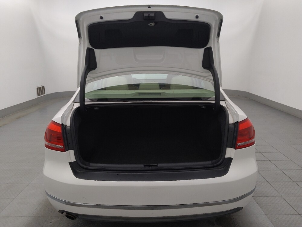 2014 Volkswagen Passat in Clearwater, FL 33764 - 18126454 29