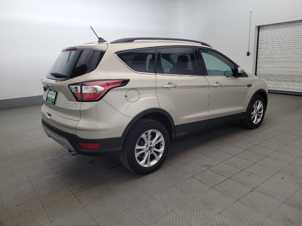 2018 Ford Escape in Owings Mills, MD 21117 - 18126455 10