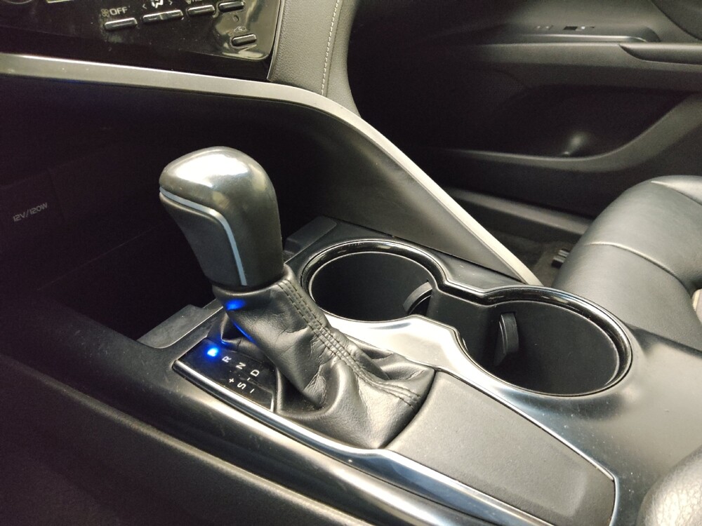 2019 Toyota Camry in Lombard, IL 60148 - 18126459 26