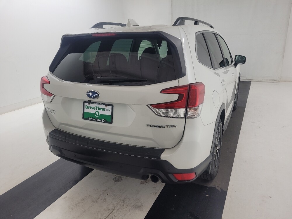 2020 Subaru Forester in St. Louis, MO 63125 - 18126460 9