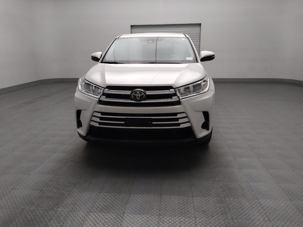 2019 Toyota Highlander in Oklahoma City, OK 73139 - 18126466 15