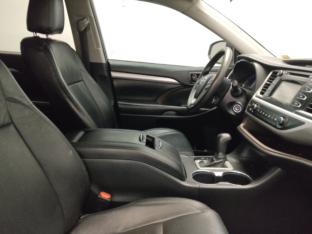 2019 Toyota Highlander in Oklahoma City, OK 73139 - 18126466 21