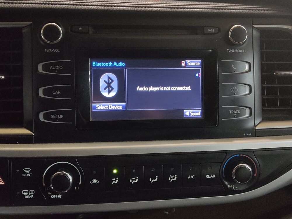 2019 Toyota Highlander in Oklahoma City, OK 73139 - 18126466 25