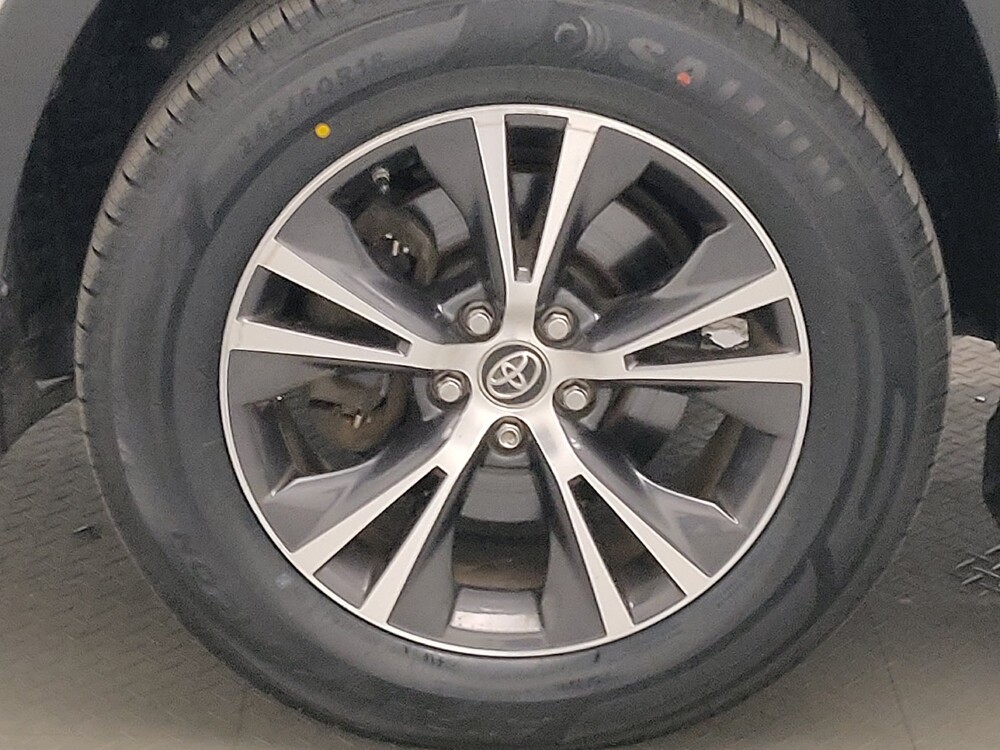 2019 Toyota Highlander in Oklahoma City, OK 73139 - 18126466 31