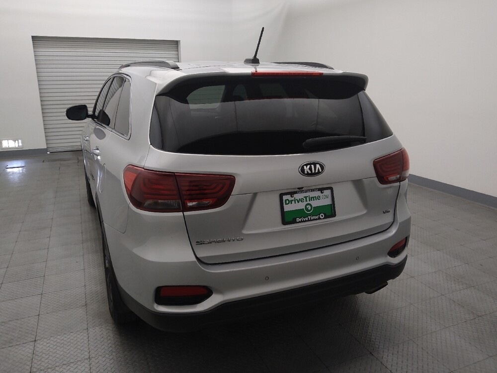 2019 Kia Sorento in Houston, TX 77074 - 18126476 6
