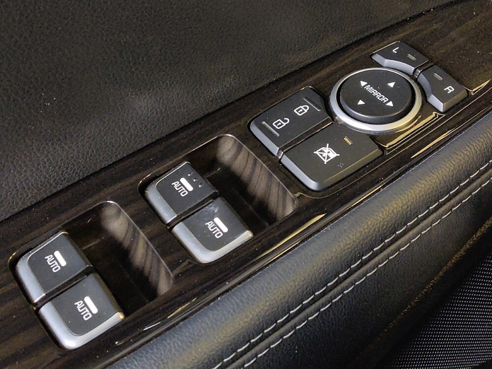 2019 Kia Sorento in Houston, TX 77074 - 18126476 27