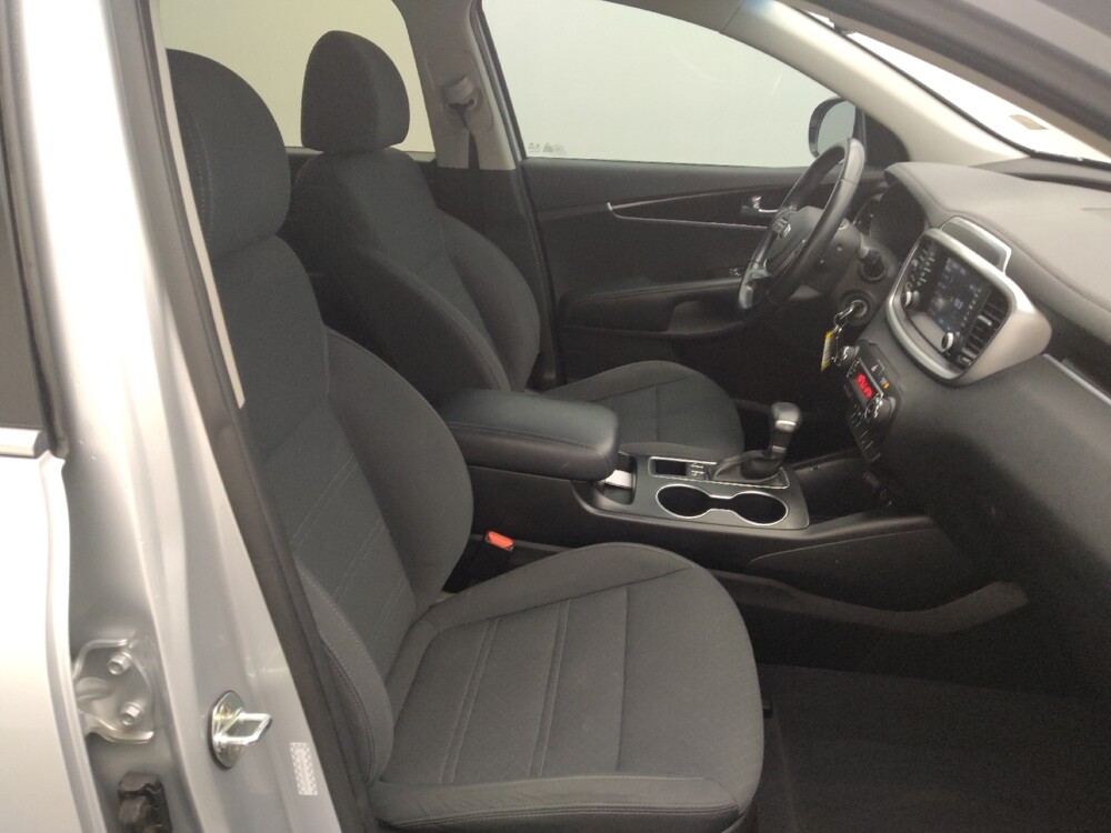 2019 Kia Sorento in Houston, TX 77074 - 18126476 21