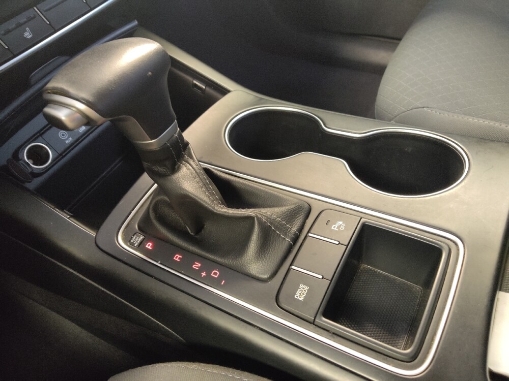 2019 Kia Sorento in Houston, TX 77074 - 18126476 26