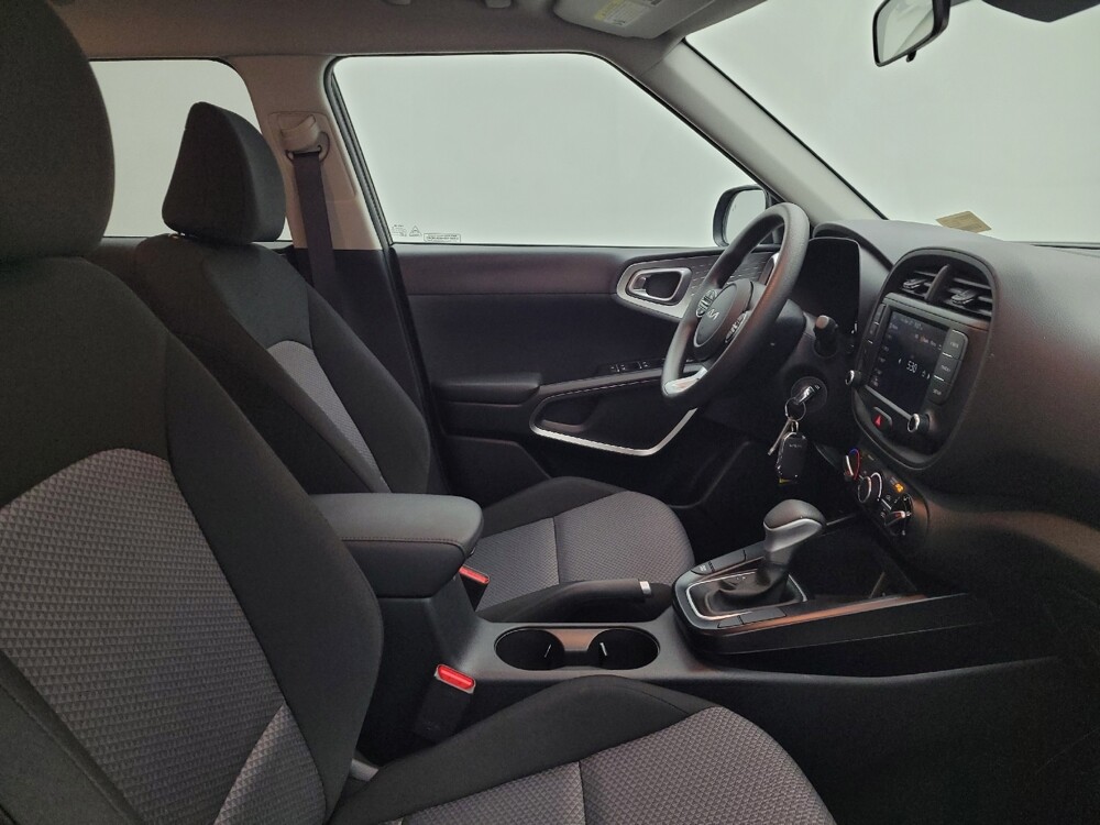 2025 Kia Soul in Cincinnati, OH 45255 - 18126479 21