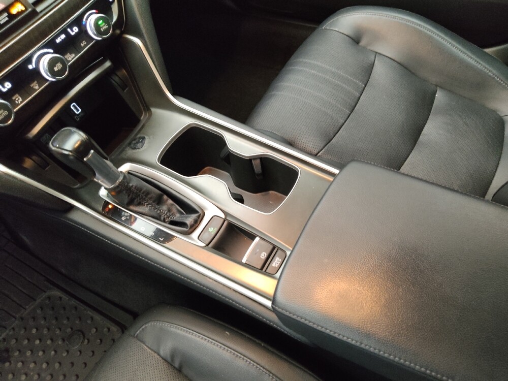 2018 Honda Accord in Wichita, KS 67207 - 18126484 26