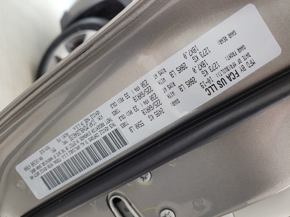 2020 Jeep Cherokee in Taylor, MI 48180 - 18126499 33