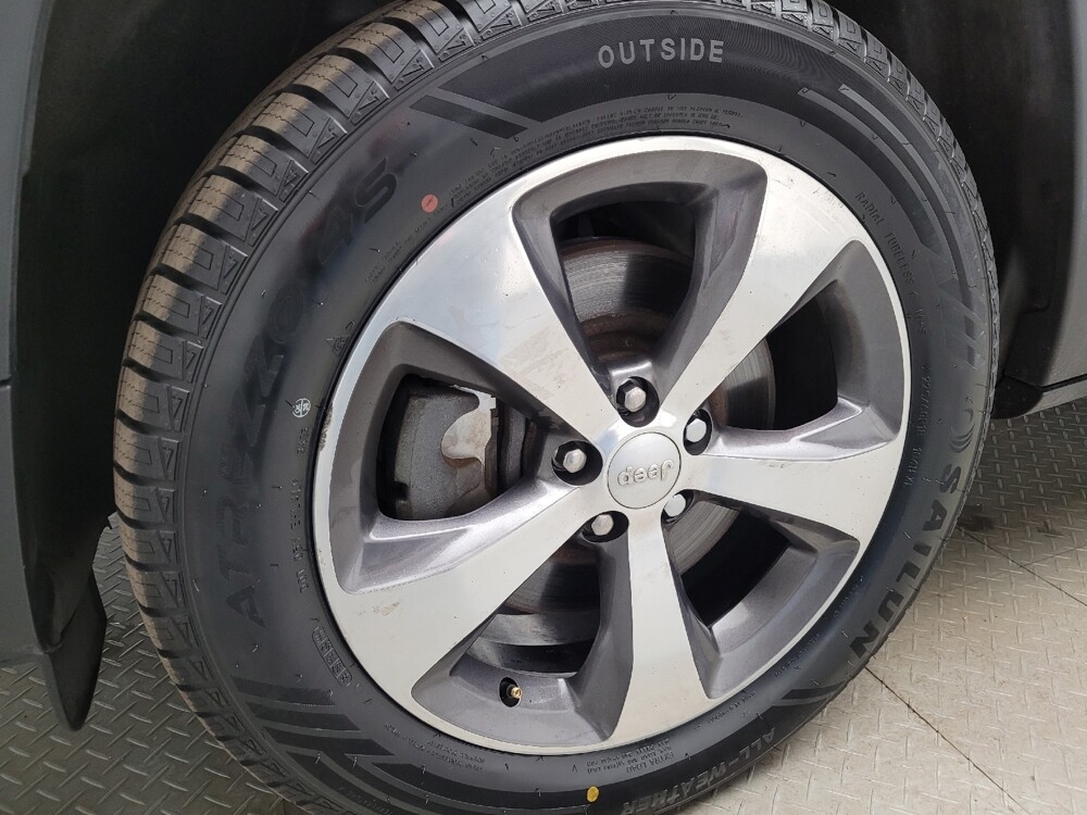 2020 Jeep Cherokee in Taylor, MI 48180 - 18126499 31