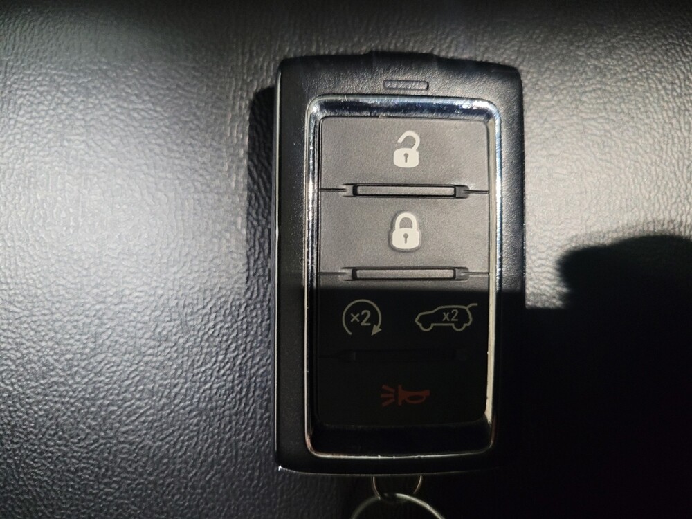 2023 Jeep Grand Cherokee in Temple Hills, MD 20746 - 18126503 32