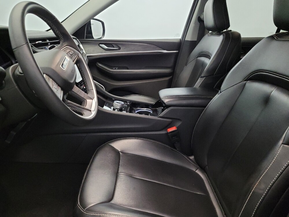 2023 Jeep Grand Cherokee in Temple Hills, MD 20746 - 18126503 17