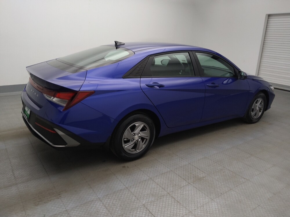 2025 Hyundai Elantra in Denver, CO 80012 - 18126510 10