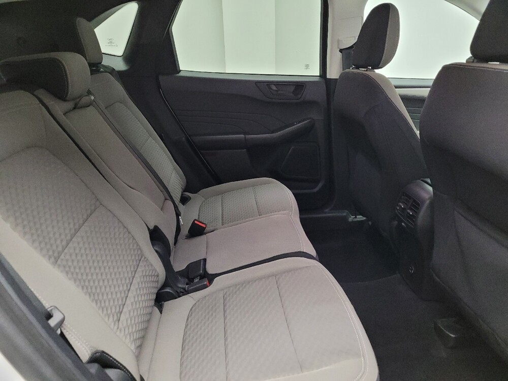 2022 Ford Escape in Taylor, MI 48180 - 18126522 19