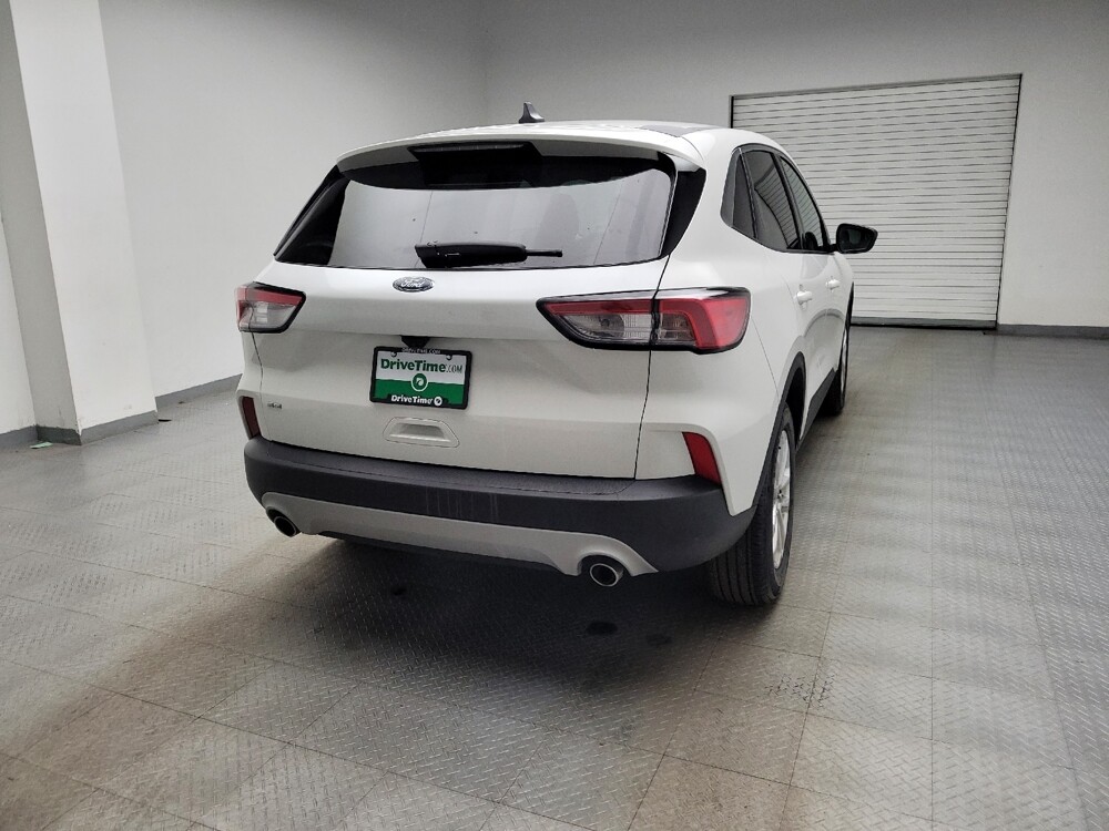 2022 Ford Escape in Taylor, MI 48180 - 18126522 7